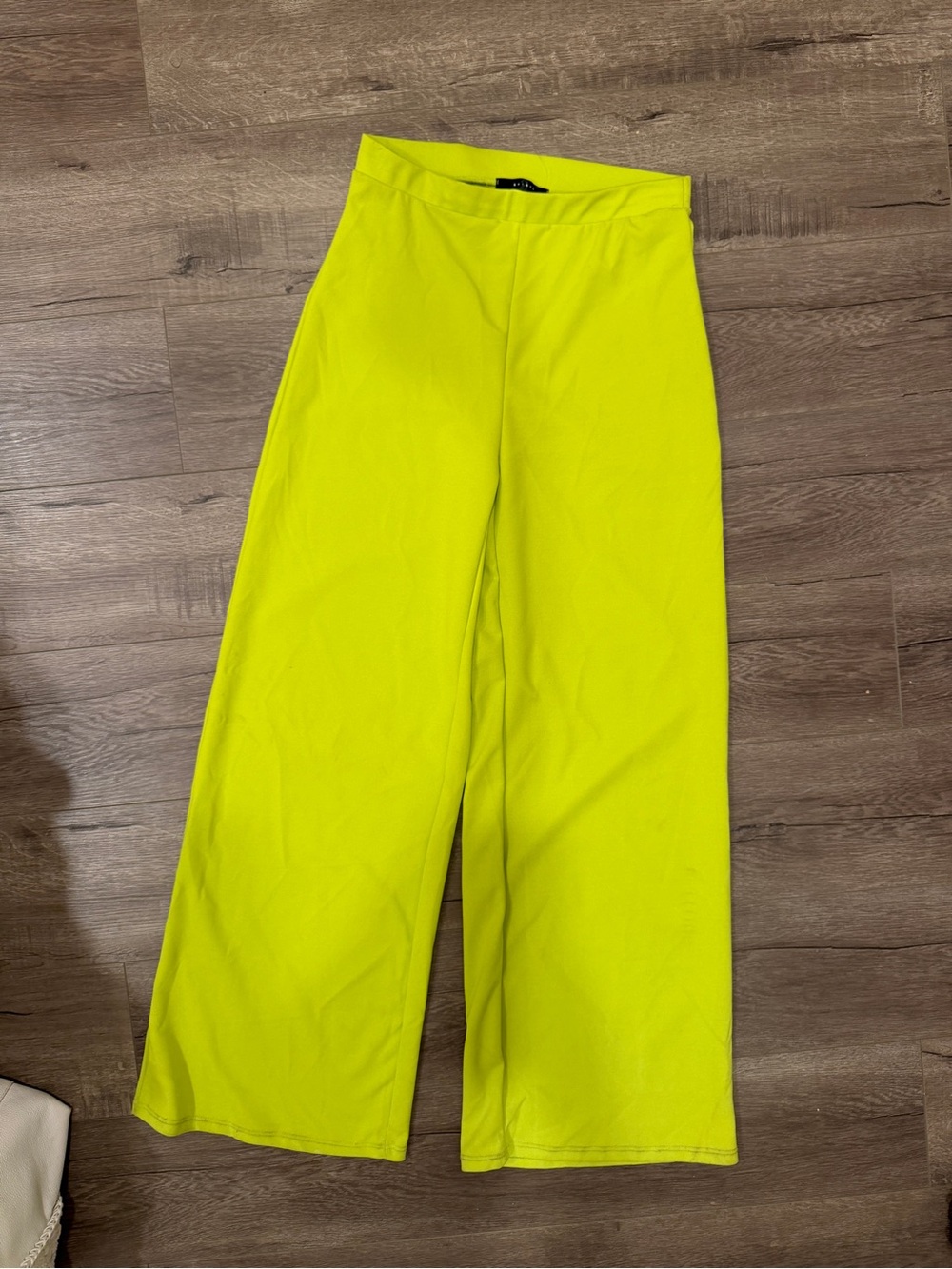 Wide-Leg High-Waist Pants in Neon Green